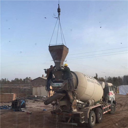 长治市“精准瞄准”—— 吊车的 “定位导航” 技术